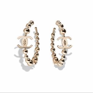 ✨Gorgeous Chanel Hoop Earrings✨